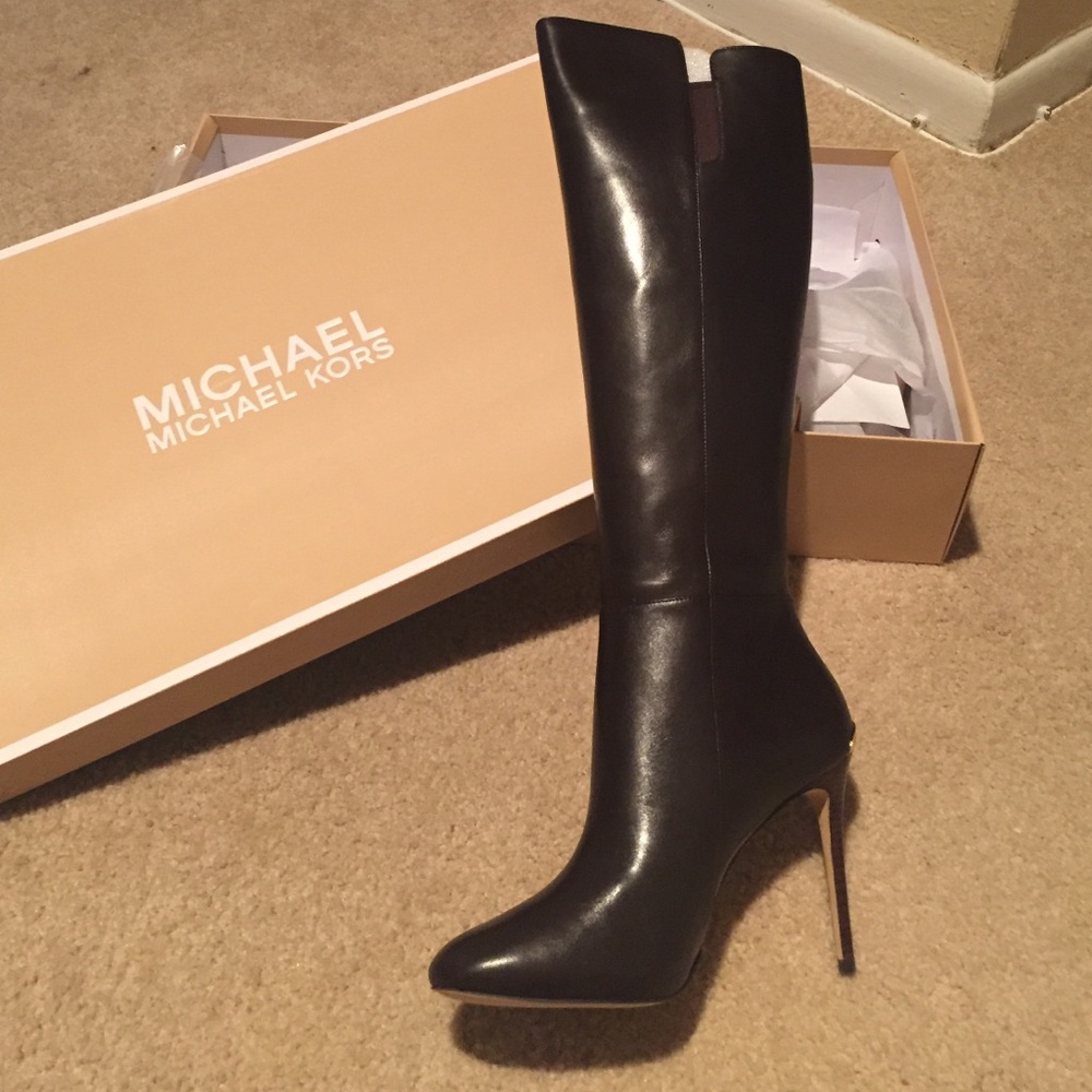 Dark Brown Michael Kors Clara Boot NO TRADES!!